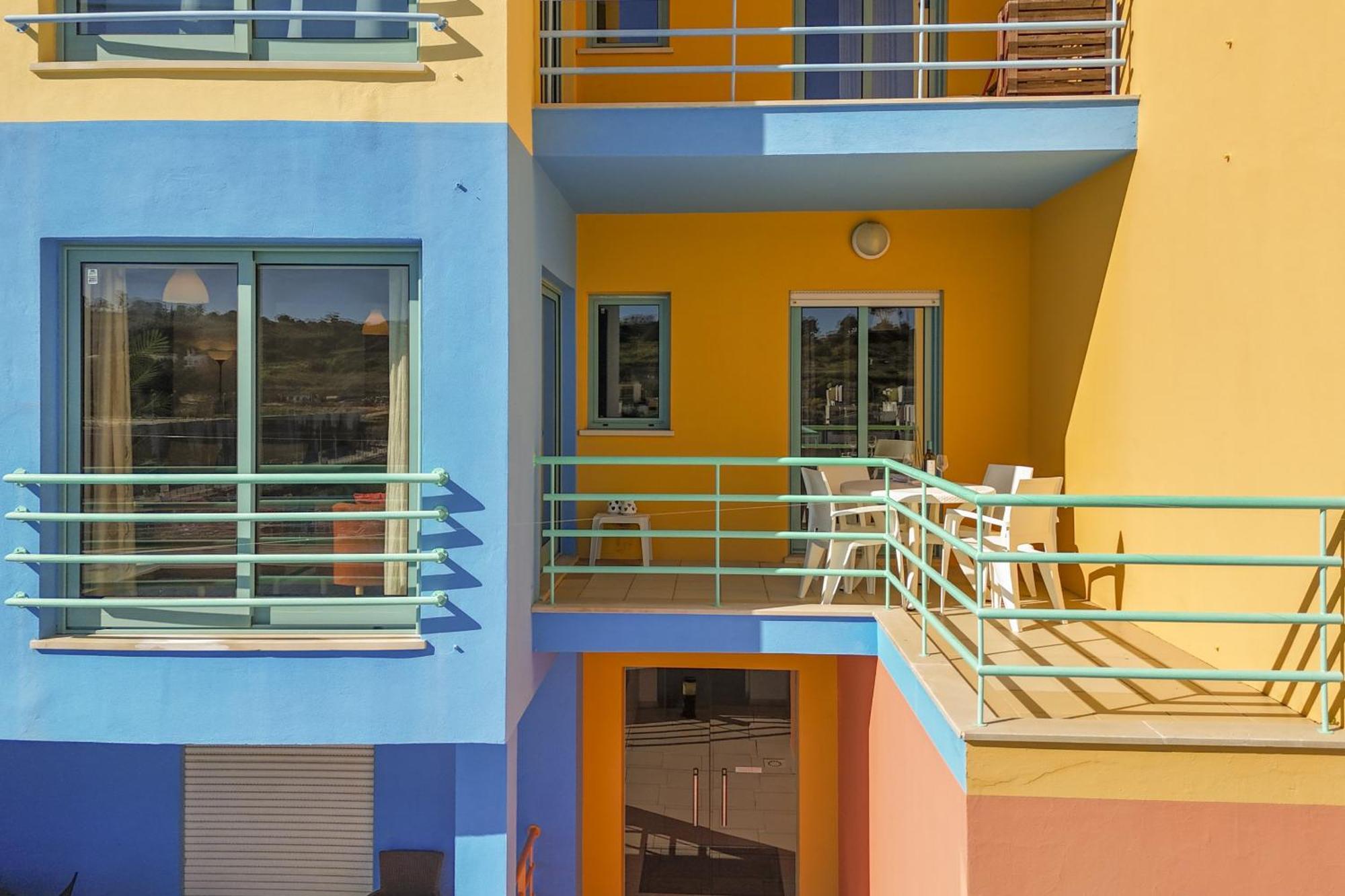 Marina Breeze Apartment With Pool - 900M From The Beach Albufeira Exterior photo